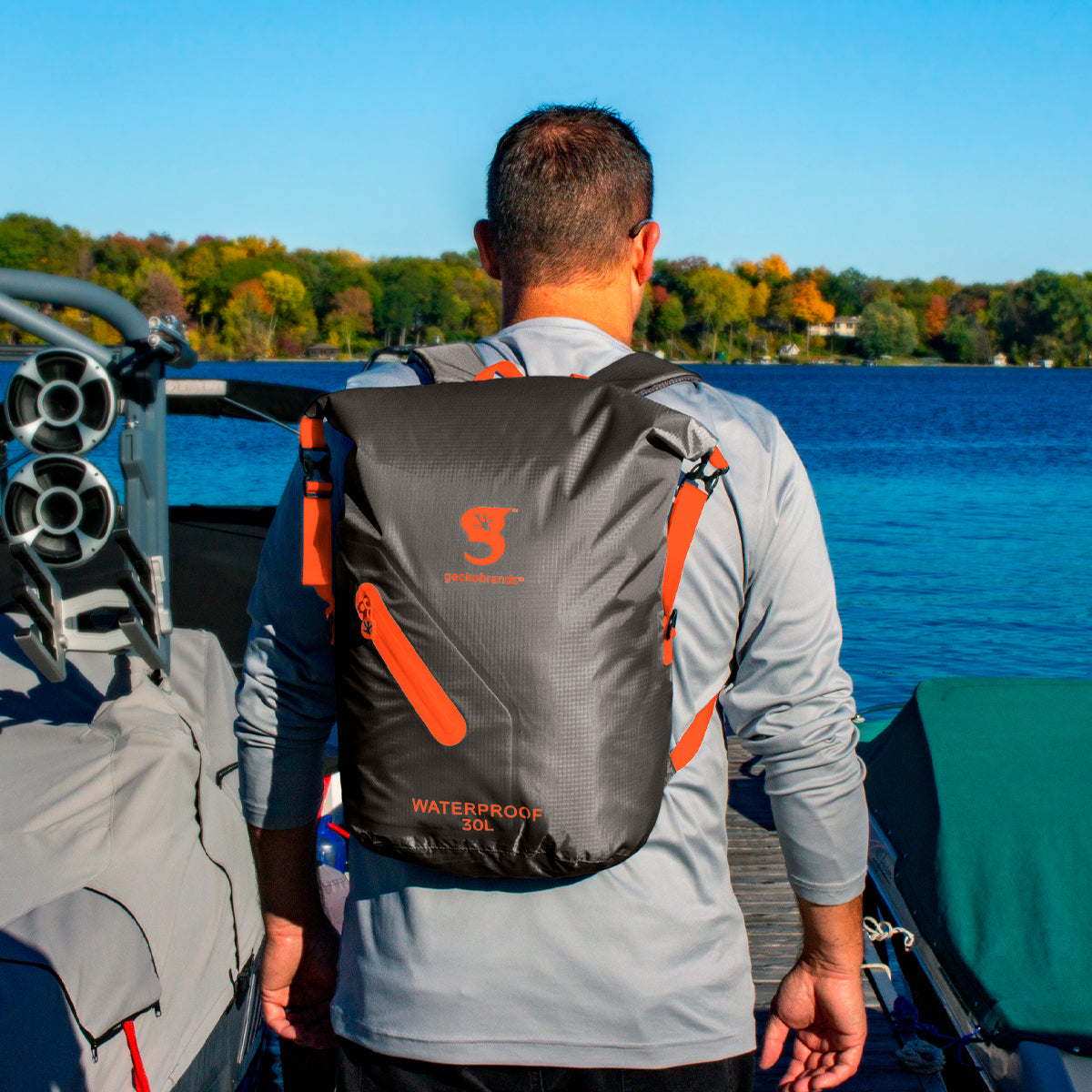 MOCHILA LIGERA GRIS IMPERMEABLE / WATERPROOF LIGHTWEIGHT 30L BACKPACK